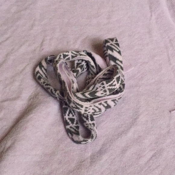 ivivva reversible wrap - Picture 5 of 6